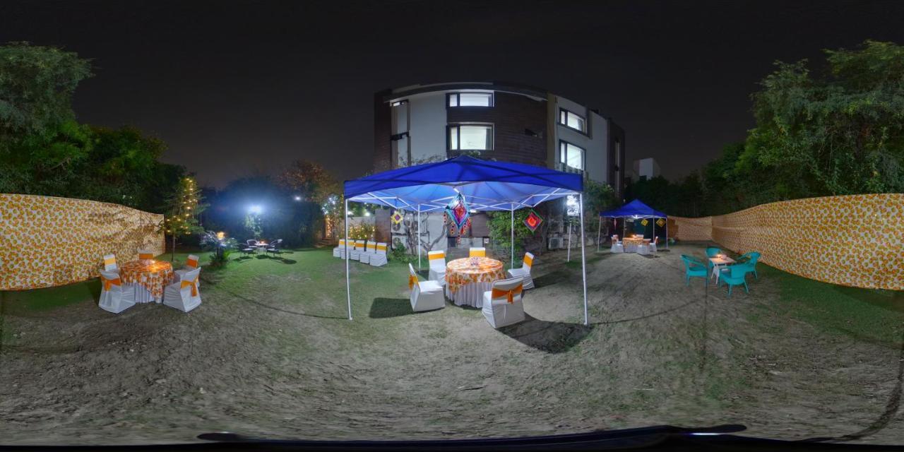 ホテルDreamz Hospitality グルガウン エクステリア 写真